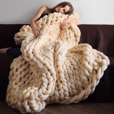 Grovstrikket pledd i myk mikrofiber, tolv farger