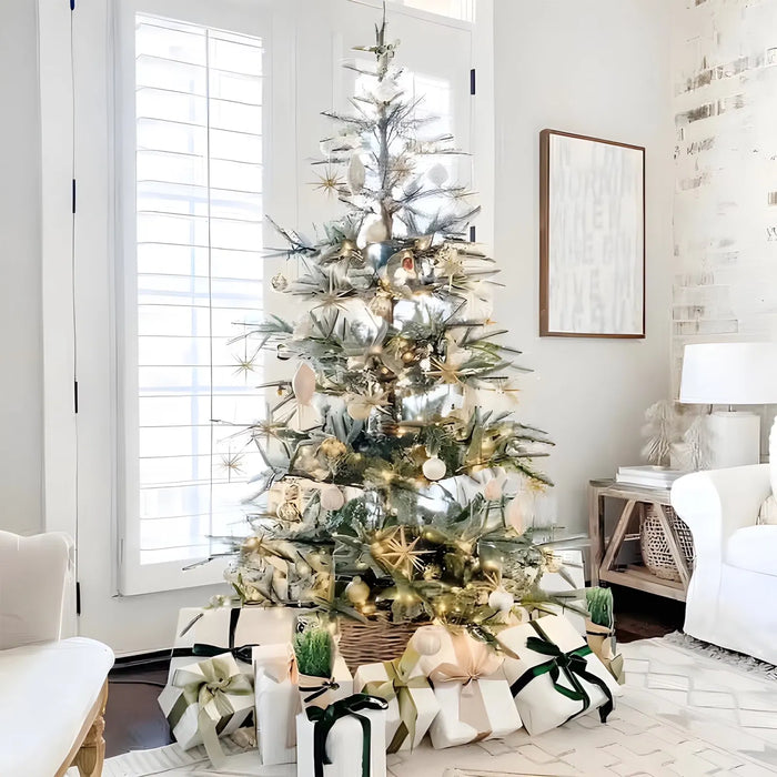 Lunvang Juletre med lett rimfrost og åpne etasjer, 213 cm