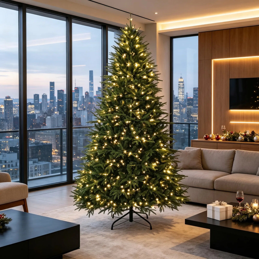 Ekstra fyldig grønt juletre med tusen lys