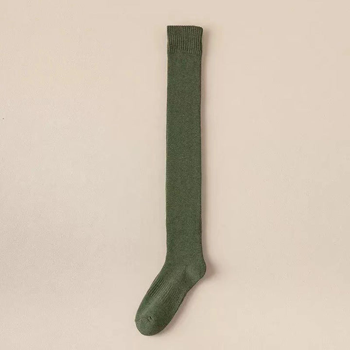 Flettestrikkede overknestrømper med god stretch