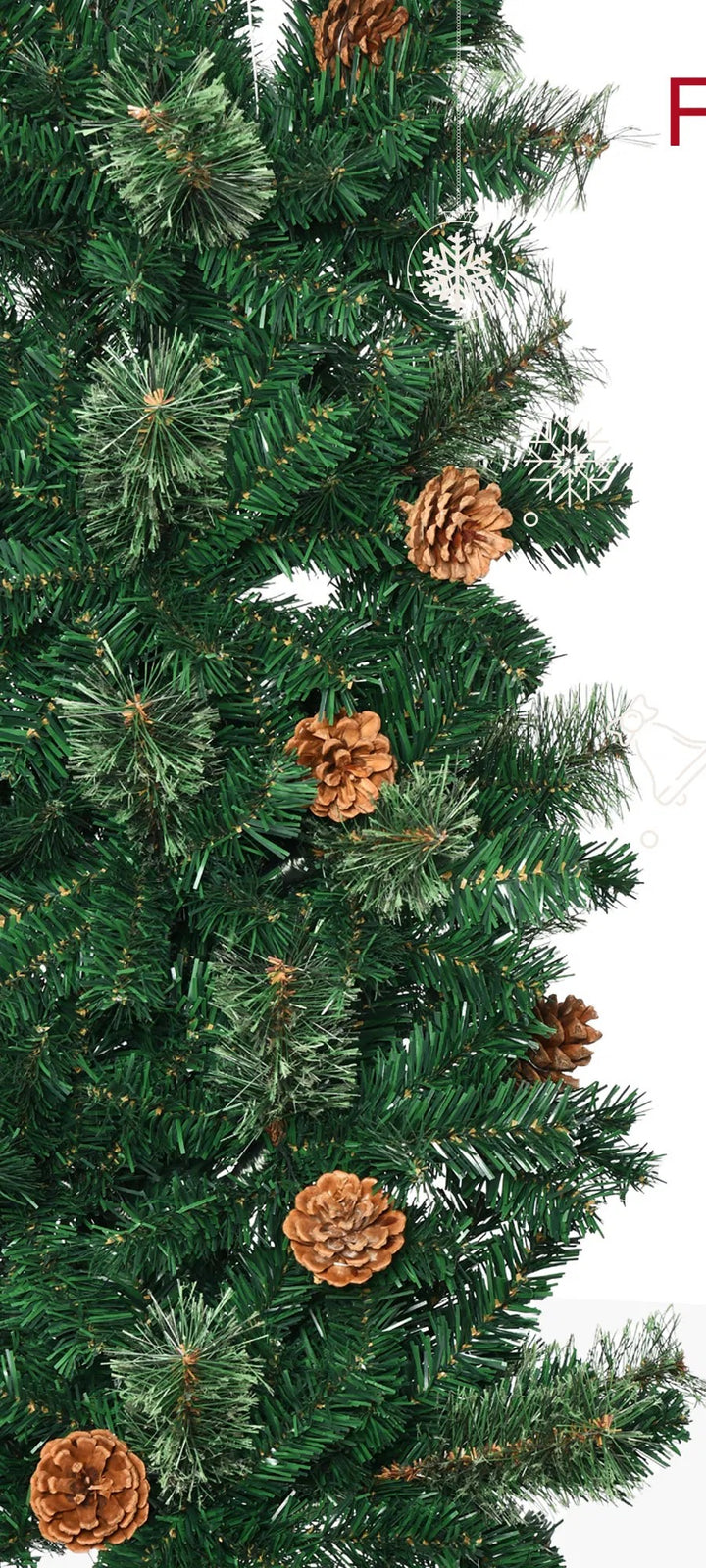 Høyt smalt juletre med kongler