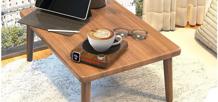 Koppvarmer i valnøttfarge med kaffekopp