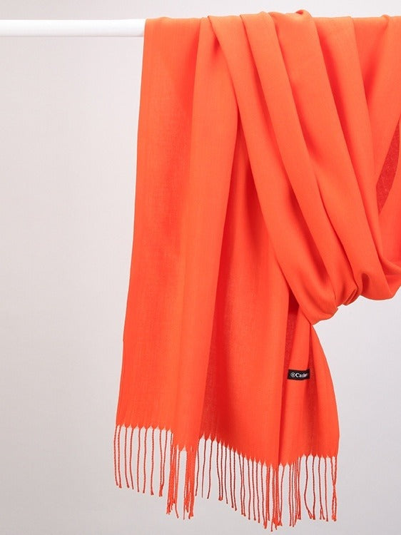 Ensfarget mykt skjerf med frynser
