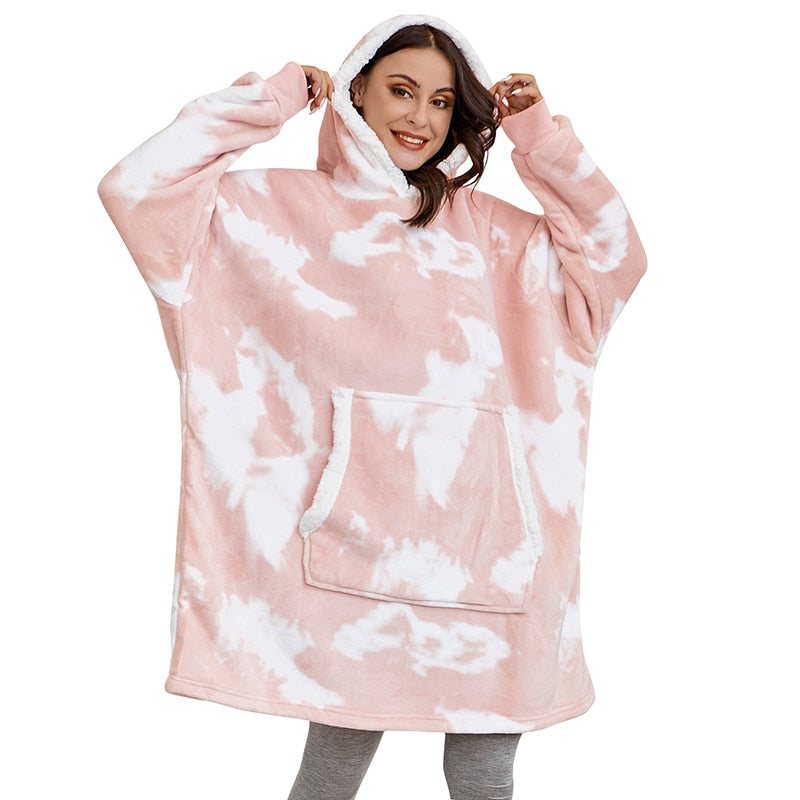 Pleddhettegenser i fleece med stor hette og lommer