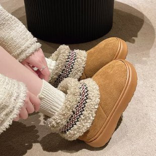 Tøfler dame med plysjfôr og trendy detaljer