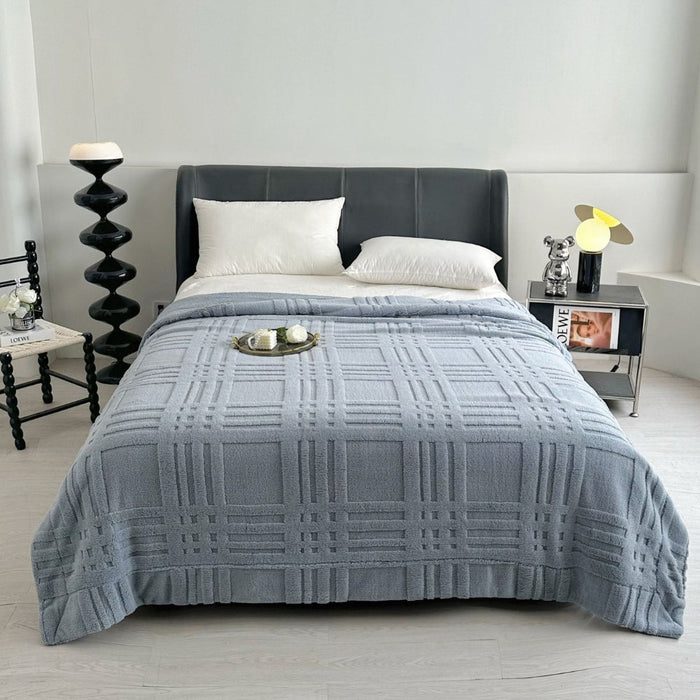 Lunvang™ Strikket teppe med preget rutemønster i dobbel myk mikrofiber