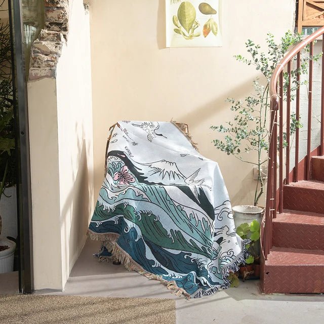 Vevd pledd med abstrakt motiv, jacquard til sofa og vegg