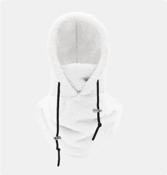 Person med plysjbalaklava i beige
