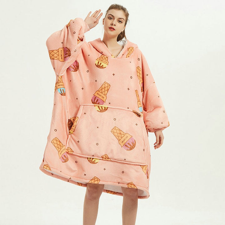 Oversized fleecehettegenser med sherpafôr og kengurulomme